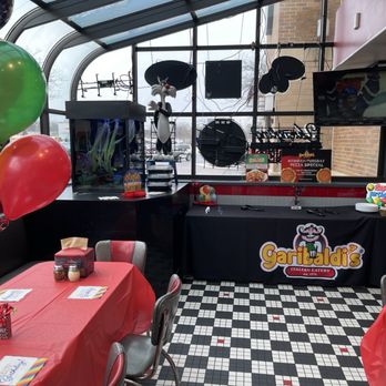Garibaldi's Italian Eatery - Catering/buffet table - Pizza Near Me - Hoffman Estates, Illinois
