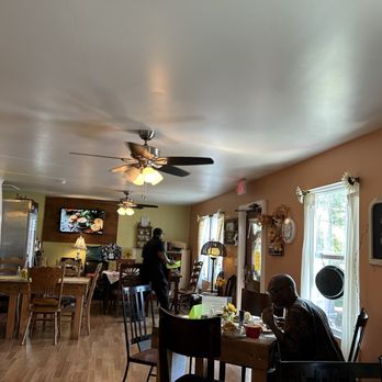 Sunday's Cafe 64 - Quaint and friendly environment - Cafes Near Me - Delaware City, Delaware Sunday's Cafe 64 - Quaint and friendly environment - Cafes Near Me - Delaware City, Delaware
