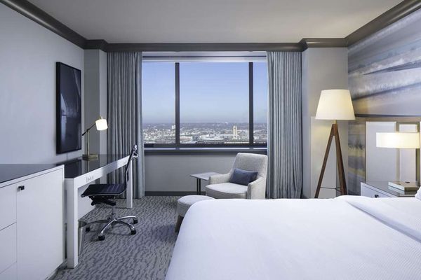 The Lofton Hotel Minneapolis, Tapestry Collection by Hilton by null