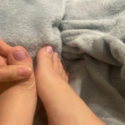 Luxury Nails & Spa - Asked them to fix multiple times and they didn't care