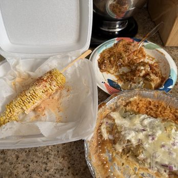 Los Patrones Mexican Restaurant - Chicken Enchiladas Verdes - Desserts Near Me - Cincinnati, Ohio Los Patrones Mexican Restaurant - Chicken Enchiladas Verdes - Desserts Near Me - Cincinnati, Ohio
