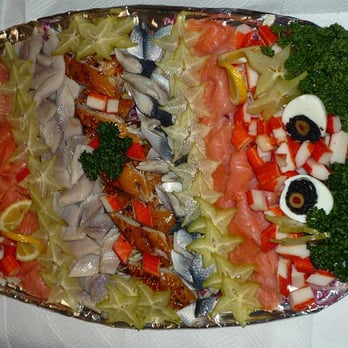 Brötchenschmiede - Obst und Fisch Platte - Caterers Near Me - Hamburg, HH Brötchenschmiede - Obst und Fisch Platte - Caterers Near Me - Hamburg, HH