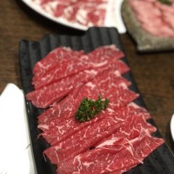 Yu Xiang Hot Pot - Beef slices