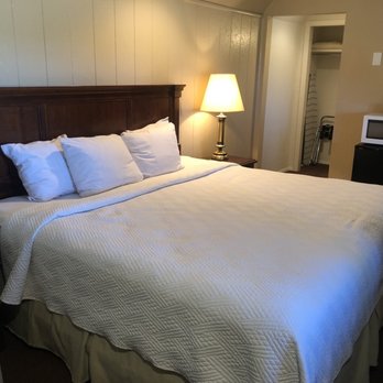 Bryce Canyon Pines Motel - Inside cabin - Hotels Near Me - Bryce Canyon, Utah