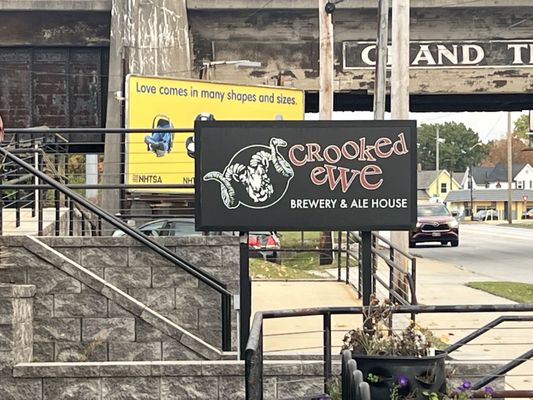 Crooked Ewe Brewery & Ale House by null