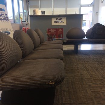 University KIA of Durham - Waiting area - Car Dealers Near Me - Durham, North Carolina University KIA of Durham - Waiting area - Car Dealers Near Me - Durham, North Carolina