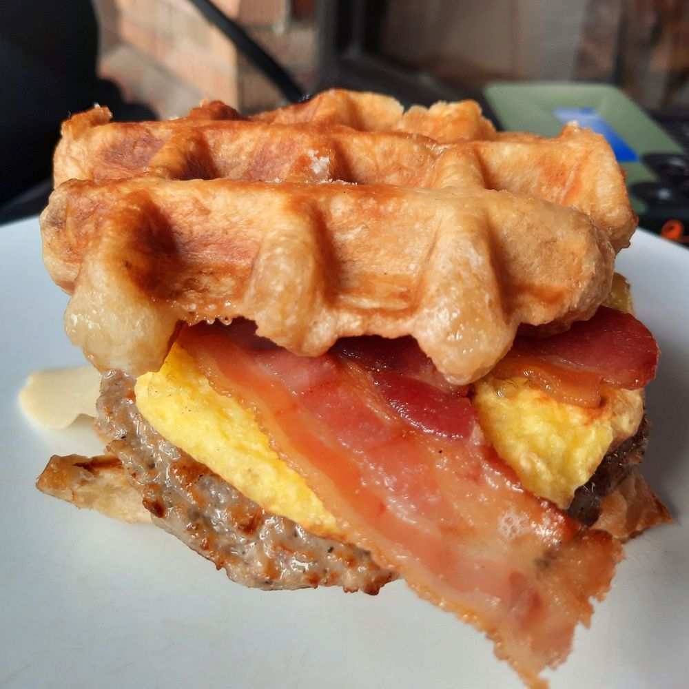 Syrup Trap - Close-up of Swanson Sammy - Breakfast & Brunch Near Me - Vancouver, Washington Syrup Trap - Close-up of Swanson Sammy - Breakfast & Brunch Near Me - Vancouver, Washington