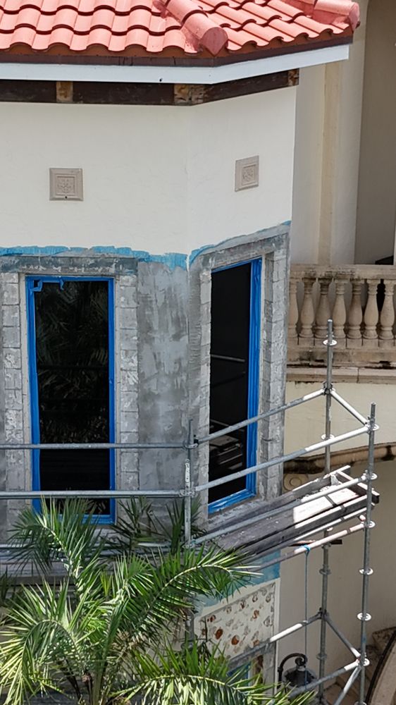 Slide of Bigfoot Construction