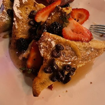 CZEN Restaurant Brooklyn - Rum Raisin French Toast - Caribbean Near Me - Brooklyn, New York CZEN Restaurant Brooklyn - Rum Raisin French Toast - Caribbean Near Me - Brooklyn, New York