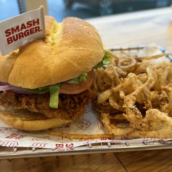 Smashburger - CLASSIC CRISPY CHICKEN SANDWICH - Burgers Near Me - Chicago, Illinois Smashburger - CLASSIC CRISPY CHICKEN SANDWICH - Burgers Near Me - Chicago, Illinois