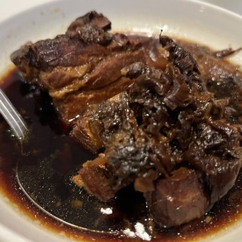 Phoenix Inn Chinese Cuisine - Pork belly in an onion au jus - Chinese Near Me - Alhambra, California Phoenix Inn Chinese Cuisine - Pork belly in an onion au jus - Chinese Near Me - Alhambra, California