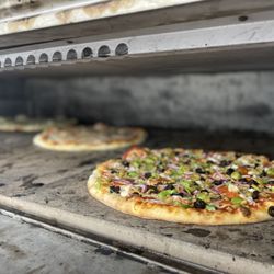 Enzo’s Pizza