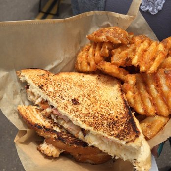 Curbside Bites - Grill cheese - Food Trucks Near Me - San Diego, California