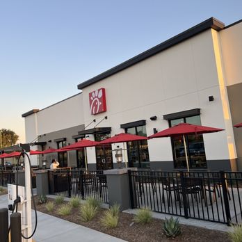 Chick-fil-A - Outside tables - Fast Food Near Me - El Monte, California Chick-fil-A - Outside tables - Fast Food Near Me - El Monte, California
