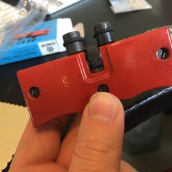 Esslinger & Co - Chipped off screws, dirty rusted bits, and just horrible cheaply made tool.