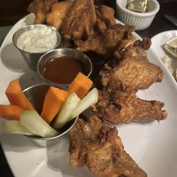 Annie Gunn's - Wings! - American Near Me - Chesterfield, Missouri Annie Gunn's - Wings! - American Near Me - Chesterfield, Missouri
