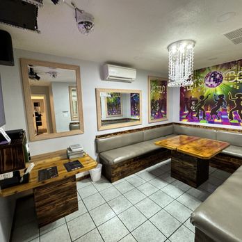 iSing Karaoke Bar & Grill - Karaoke Near Me - Honolulu, Hawaii iSing Karaoke Bar & Grill - Karaoke Near Me - Honolulu, Hawaii