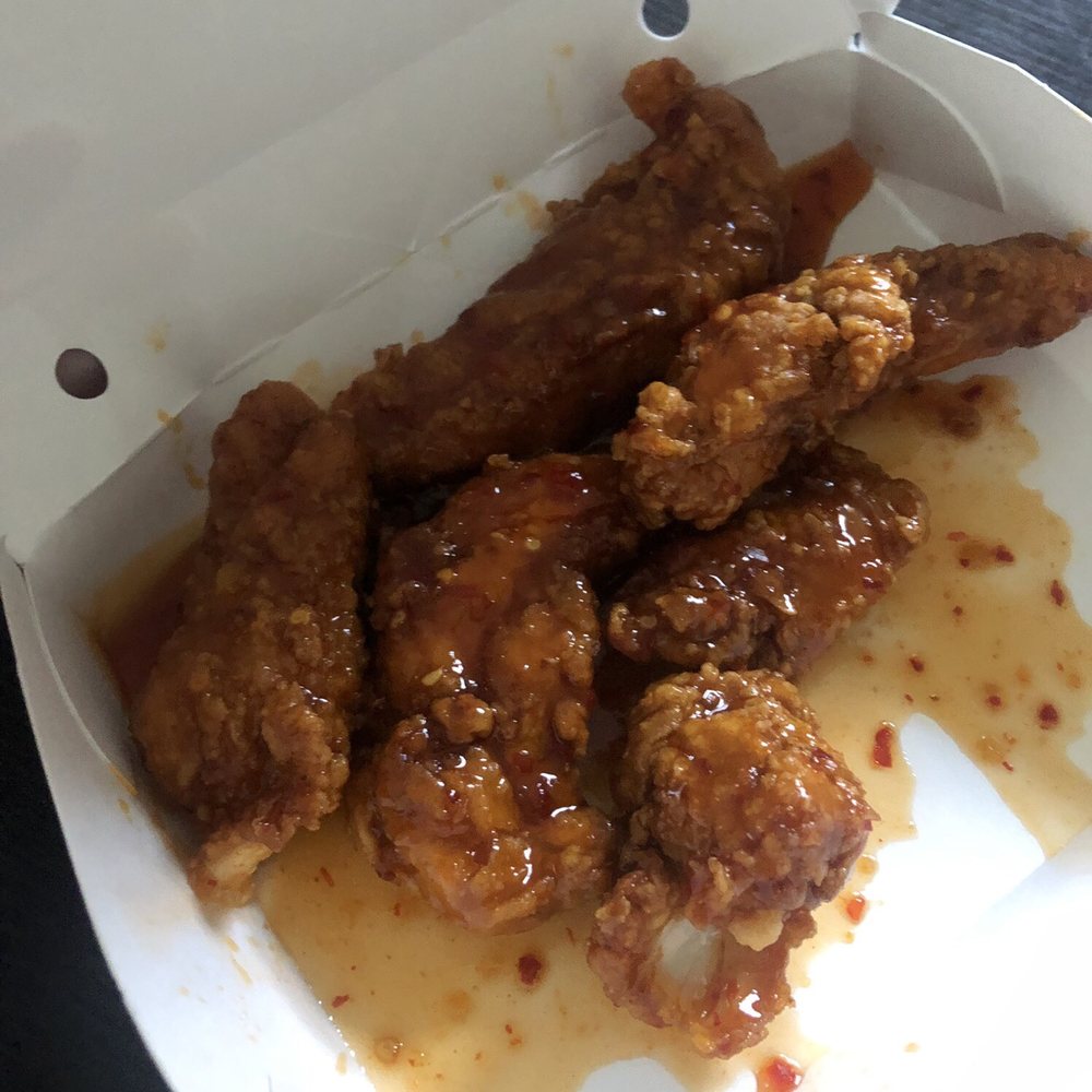 1/2 lb. DC-3 Boneless Wings with sweet chili sauce 1/2 lb. DC-3 Boneless Wings with sweet chili sauce