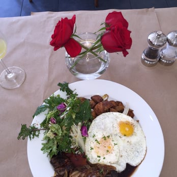 Le Bilboquet - Mimosa, roses, steak and eggs! - French Near Me - Dallas, Texas Le Bilboquet - Mimosa, roses, steak and eggs! - French Near Me - Dallas, Texas