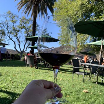 Eden Rift Vineyards - Outdoor tasting - Wine Tasting Room Near Me - Hollister, California Eden Rift Vineyards - Outdoor tasting - Wine Tasting Room Near Me - Hollister, California