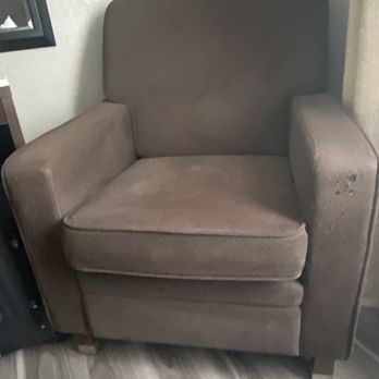 Best Western Plus Diamond Valley Inn - Nasty chair ripped and full of stains - Hotels Near Me - Hemet, California Best Western Plus Diamond Valley Inn - Nasty chair ripped and full of stains - Hotels Near Me - Hemet, California