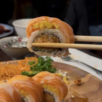Lilli & Loo - Sexy pink lady roll - Chinese Near Me - New York, New York Lilli & Loo - Sexy pink lady roll - Chinese Near Me - New York, New York