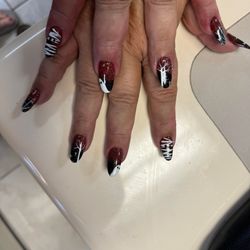 Diamond Spa Nail