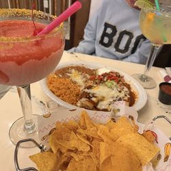 Pedro's Tacos & Tequila Bar - Enchiladas al carbon
