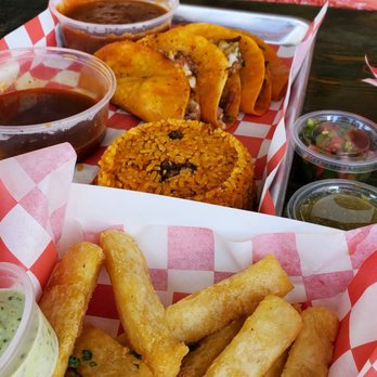 Fowl Mouths EPTX - Birria Tacos with Yuca Fries - Bars Near Me - El Paso, Texas Fowl Mouths EPTX - Birria Tacos with Yuca Fries - Bars Near Me - El Paso, Texas