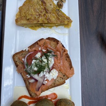 Pil Pil - Galicia Region - Tapas Bars Near Me - New York, New York Pil Pil - Galicia Region - Tapas Bars Near Me - New York, New York