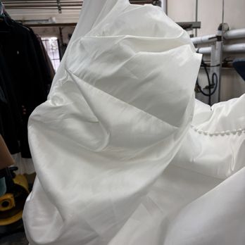 Parklane Cleaners - After photo of the hem of my dress - Laundry Services Near Me - Manteca, California Parklane Cleaners - After photo of the hem of my dress - Laundry Services Near Me - Manteca, California
