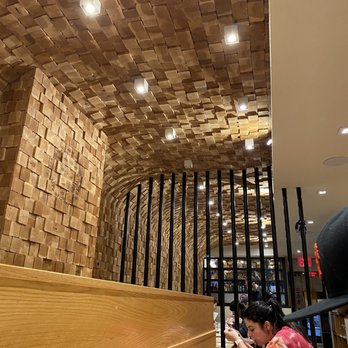 IPPUDO 5th Avenue - 5/7/2022 - Love the art of wood pieces on the wall - Ramen Near Me - New York, New York