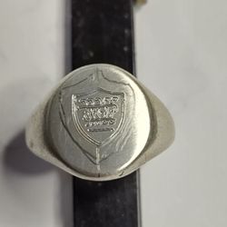 Engraving Connection - The pencil outline is my frustration wondering why more of the surface real-estate of the ring wasn't used.