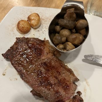 Peddler Steak House - Steakhouses Near Me - Boone, North Carolina