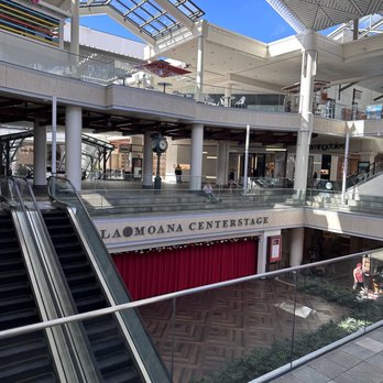 Ala Moana Center - Center stage area - Shopping Centers Near Me - Honolulu, Hawaii Ala Moana Center - Center stage area - Shopping Centers Near Me - Honolulu, Hawaii