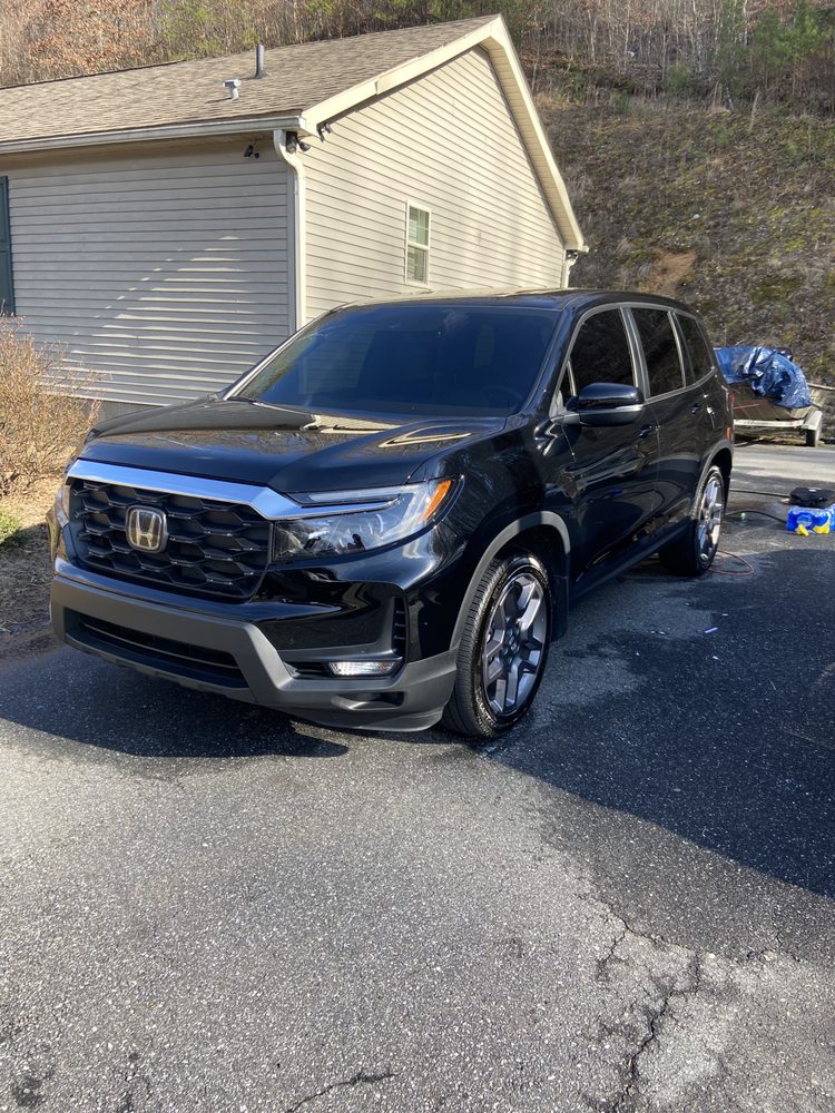 INSIDE AND OUT AUTO DETAILING Updated July 2024 34 Photos 222