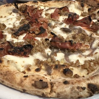 Blade 1936 - Gorgonzola Pizza with added fennel sausage - Pizza Near Me - Oceanside, California