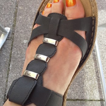 Görtz - Diesen Sommer sind Gesundheitsschuhe endlich schick. - Shoe Stores Near Me - Hamburg, HH Görtz - Diesen Sommer sind Gesundheitsschuhe endlich schick. - Shoe Stores Near Me - Hamburg, HH
