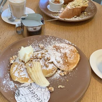 Federal Café - Fluffy pancakes, French toast, and a small latte - Breakfast & Brunch Near Me - Madrid, M Federal Café - Fluffy pancakes, French toast, and a small latte - Breakfast & Brunch Near Me - Madrid, M