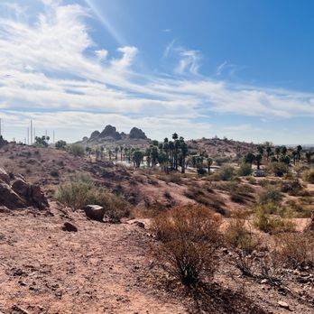 Hole-in-the-Rock - Hiking Near Me - Phoenix, Arizona Hole-in-the-Rock - Hiking Near Me - Phoenix, Arizona