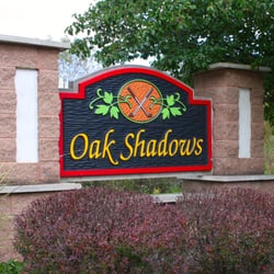 Oak Shadows Golf Club - Entrance sign