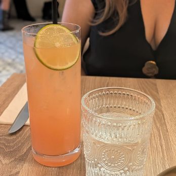Pasaporte Restaurant & Lounge - Paloma - Peruvian Near Me - Astoria, New York