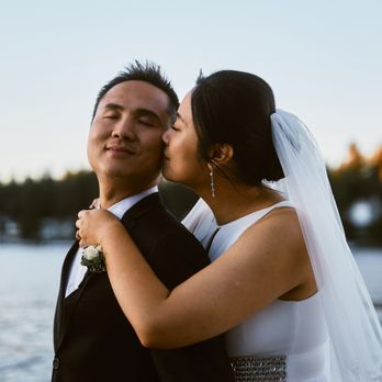 Stephen Tang Photo - Lakeside romance - Session Photography Near Me Stephen Tang Photo - Lakeside romance - Session Photography Near Me