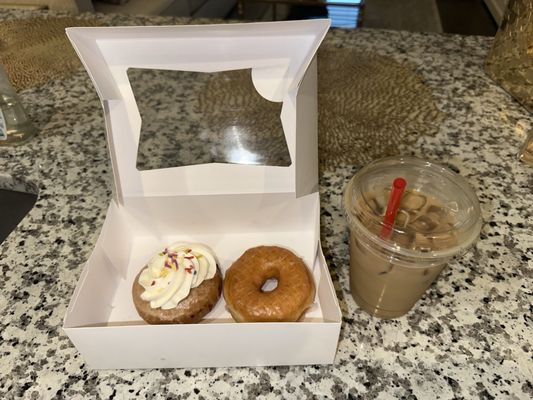 Dutch Monkey Doughnuts by null