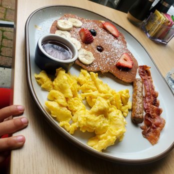 Gina's Kitchen +Catering - Kids bear pancake - Breakfast & Brunch Near Me - Rancho Cucamonga, California