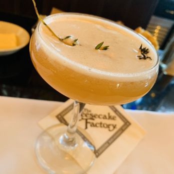 The Cheesecake Factory - Bourbon & Honey - Desserts Near Me - Newark, Delaware