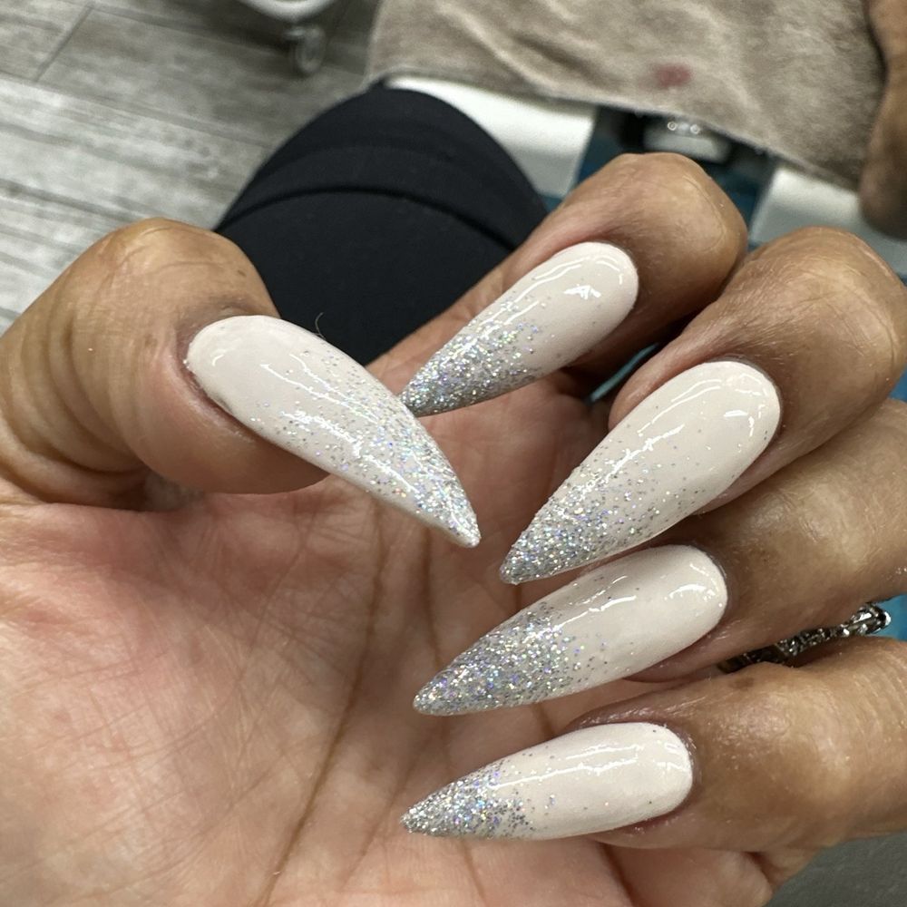 Annie Nails & Spa - Beautiful - Nail Salons Near Me - Whittier, California