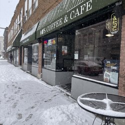 MO’s Coffee & Cafe - Front of cafe