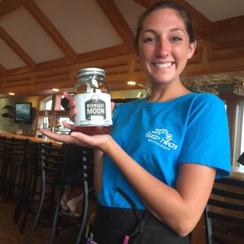 Good Winds Seafood and Wine Bar - Wine Bars Near Me - Rodanthe, North Carolina