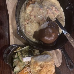 Skillet chicken with mashed potatoes and ribbon veggies and cheddar jalapeño biscuit Skillet chicken with mashed potatoes and ribbon veggies and cheddar jalapeño biscuit